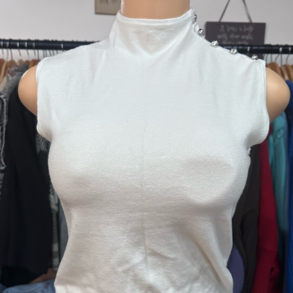 The Limited White Sleeveless Fitted Tank Top